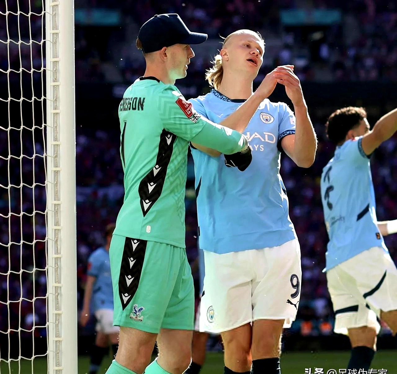 爱游戏体育-包含哈兰德在RNG比赛中锐不可当，锐不可当引发热议！全场沸腾不已的词条