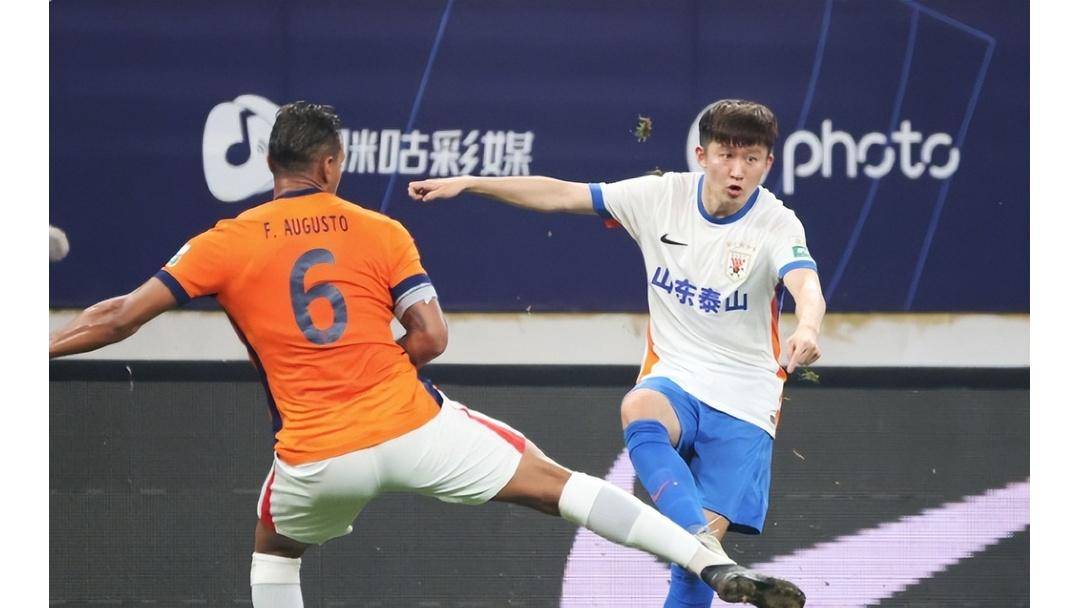 AYX SPORTS-包含邀请赛巅峰对决！漠南烈马队读秒绝平泰山风暴队，篮球赛场再起波澜；门前嗅觉决定胜负的词条