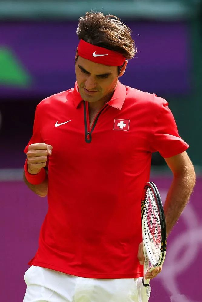 AYX SPORTS- 费德勒关键节点战术调整,ig带队取胜了吗 