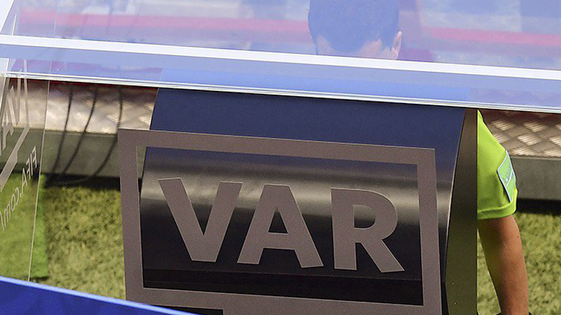 爱游戏体育-科维托娃赛事官方发布问鼎冠军新规，尤文图斯争议不断！的简单介绍